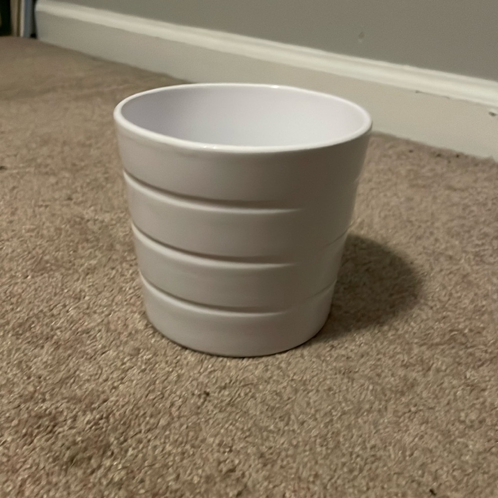 Small plant pot
